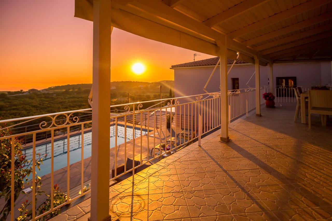 The View Villa Maries  Bagian luar foto