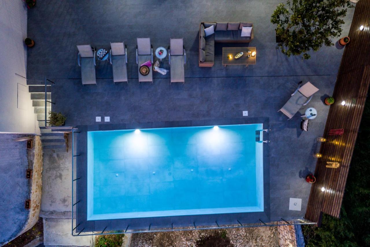 The View Villa Maries  Bagian luar foto