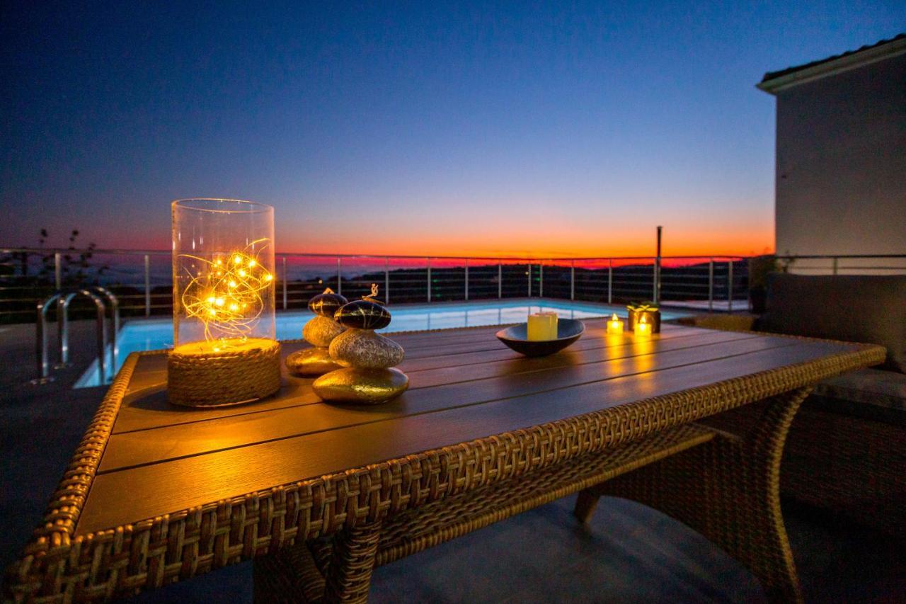 The View Villa Maries  Bagian luar foto
