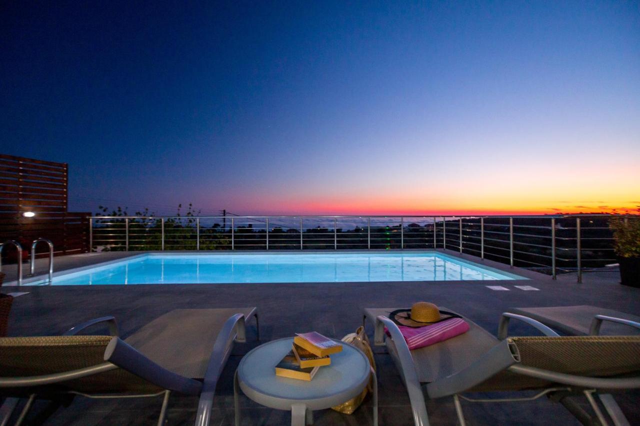 The View Villa Maries  Bagian luar foto